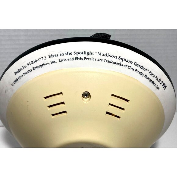 Elvis In The Spotlight Lighted Plate Madison Square Garden Bradford Exchange VTG - Picture 7 of 13